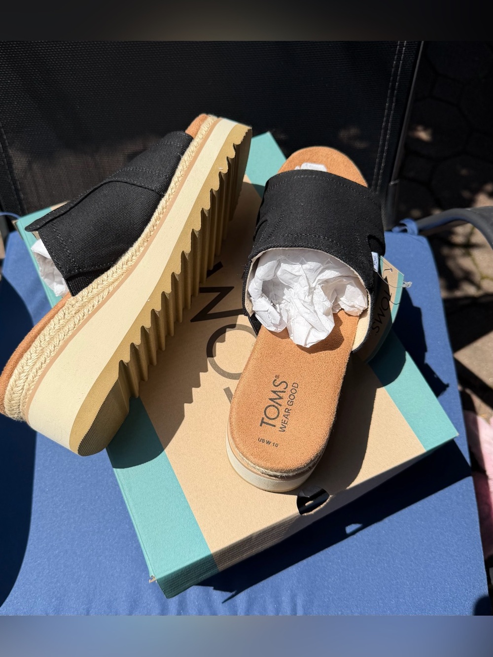 NIB TOMS Black Canvas Platform Slide Sandals with Cream Sole